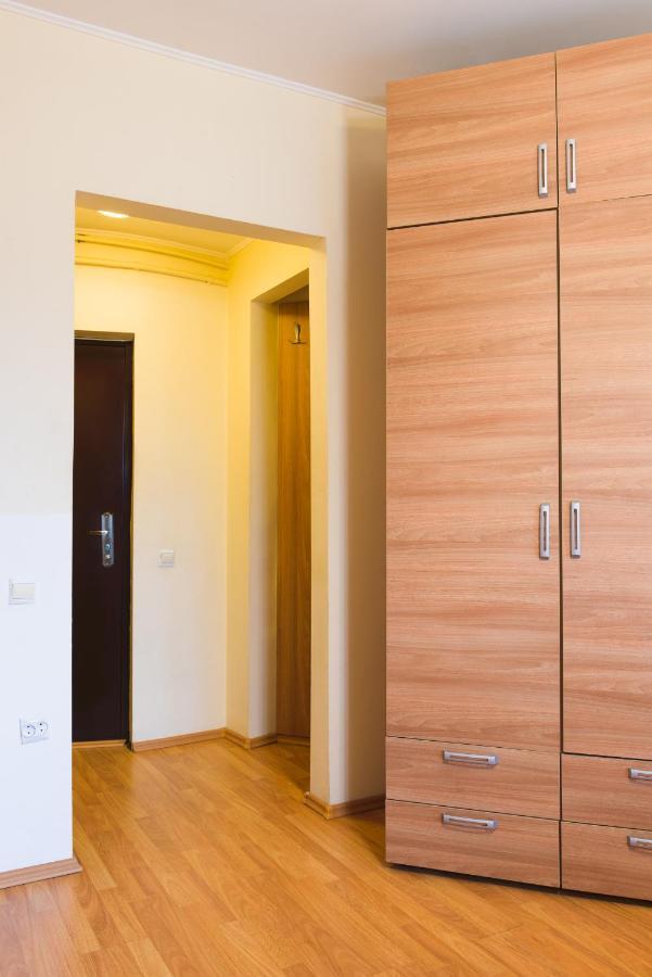 Downtown Studio Apartment Bucharest Exterior photo